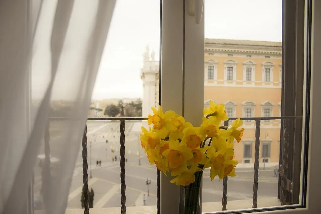 Laterani Suite Roma 2*,  Italia